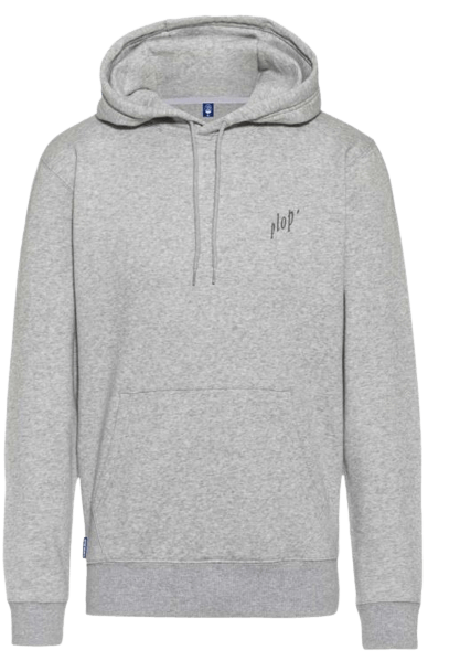 Hellgrauer Kapuzenpullover mit Kängurutasche und weißem Kordelzug. Auf der linken Brustseite steht der Schriftzug "plop" in schräger, schwarzer Schrift.