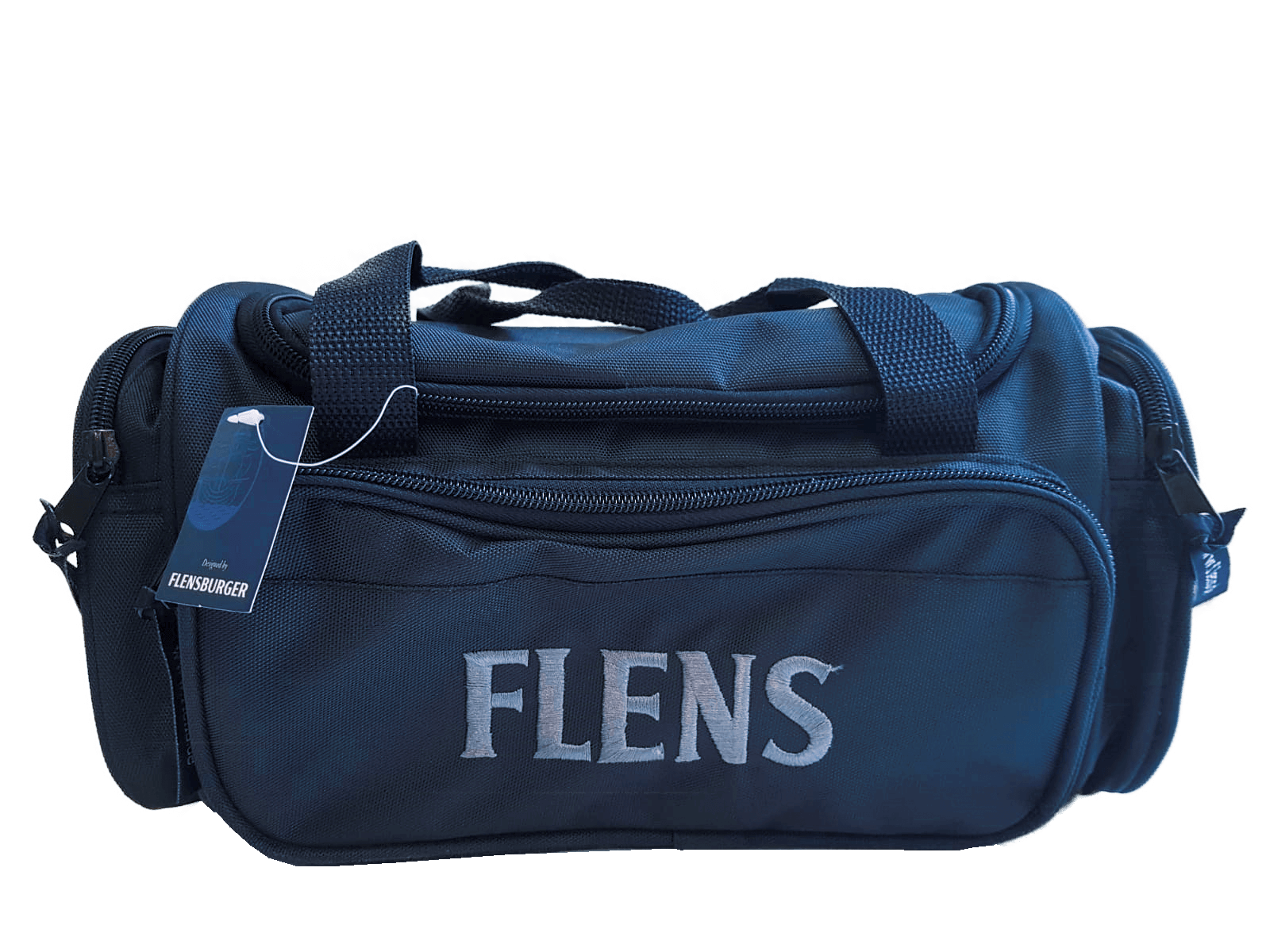 Navyblaue Kulturtasche aus Polyester mit zwei Griffen und mehreren Reißverschlusstaschen. Auf der Front ist der Schriftzug „FLENS“ in großen, weißen Buchstaben gestickt. Ein Etikett mit dem Text „FLENSBURGER“ hängt an einem Griff.